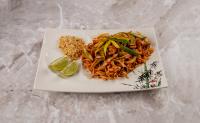 140Z.  Rezanci Pad Thai z zelenjavo