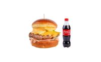 Burger Cheese s krompirčkom + Coca-Cola 0,5 l