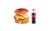 Burger Klasik s krompirčkom + Coca-Cola 0.5 l